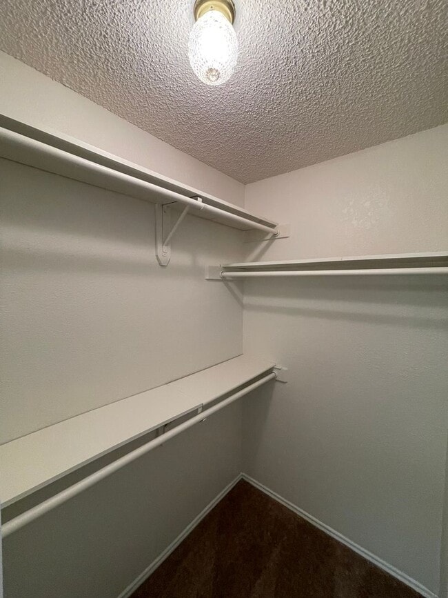 Building Photo - 3624 Elm Ct