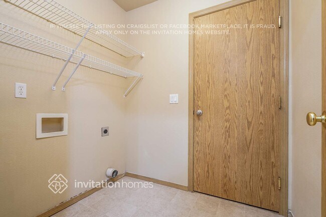 Building Photo - 10904 185th Ave E