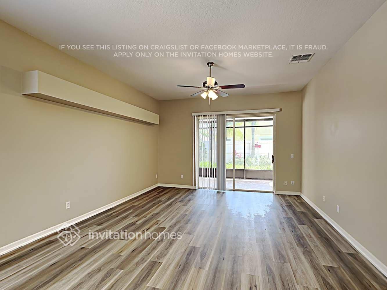 Building Photo - 3839 Regents Way