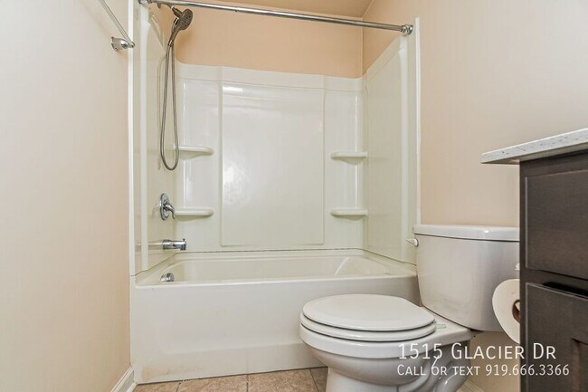 Building Photo - 1515 Glacier Dr