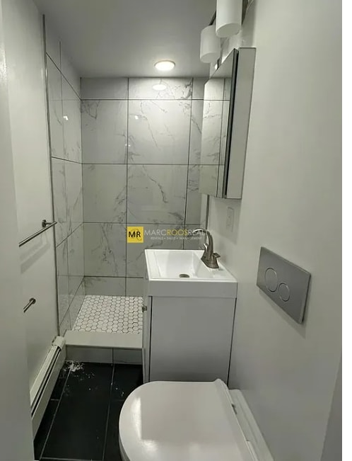 Building Photo - 43 Joy St