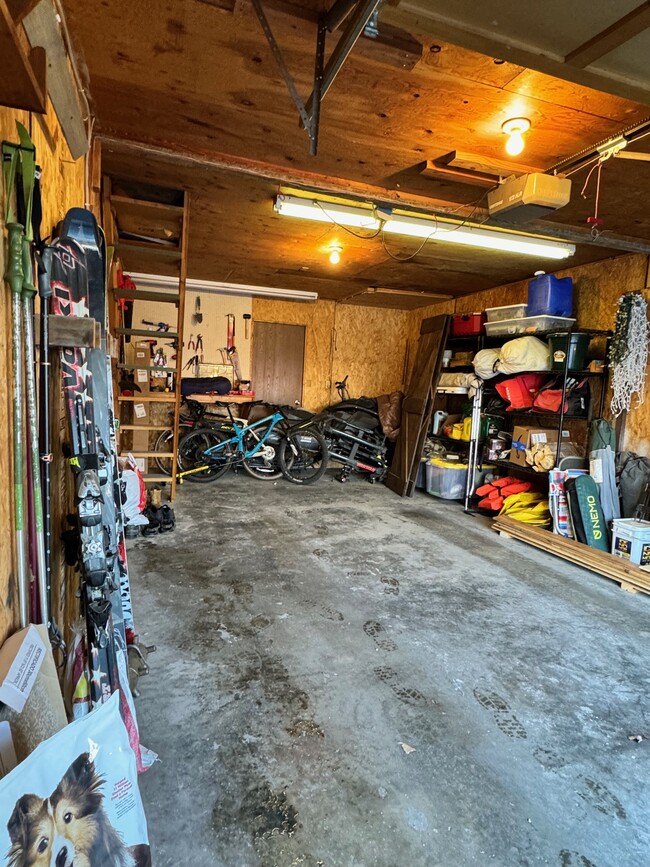 Garage - 92 E Rosebud Ave