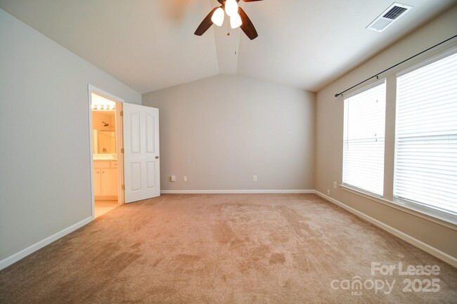 Building Photo - 9821 Carson Whitley Ave