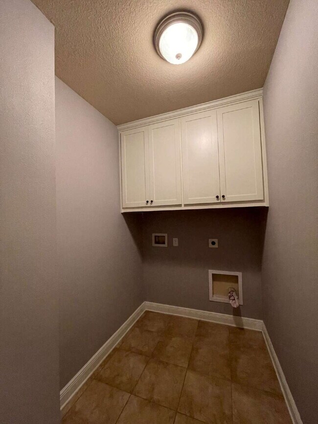 Building Photo - Coming Soon!! "Spacious 4-Bedroom Oasis with 3 Full Baths in Panama City – 2,582 Sq. Ft. of Comfo...