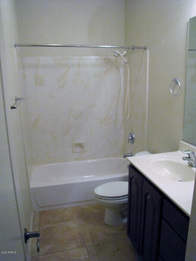 Building Photo - 2561 Sweet Grass Dr
