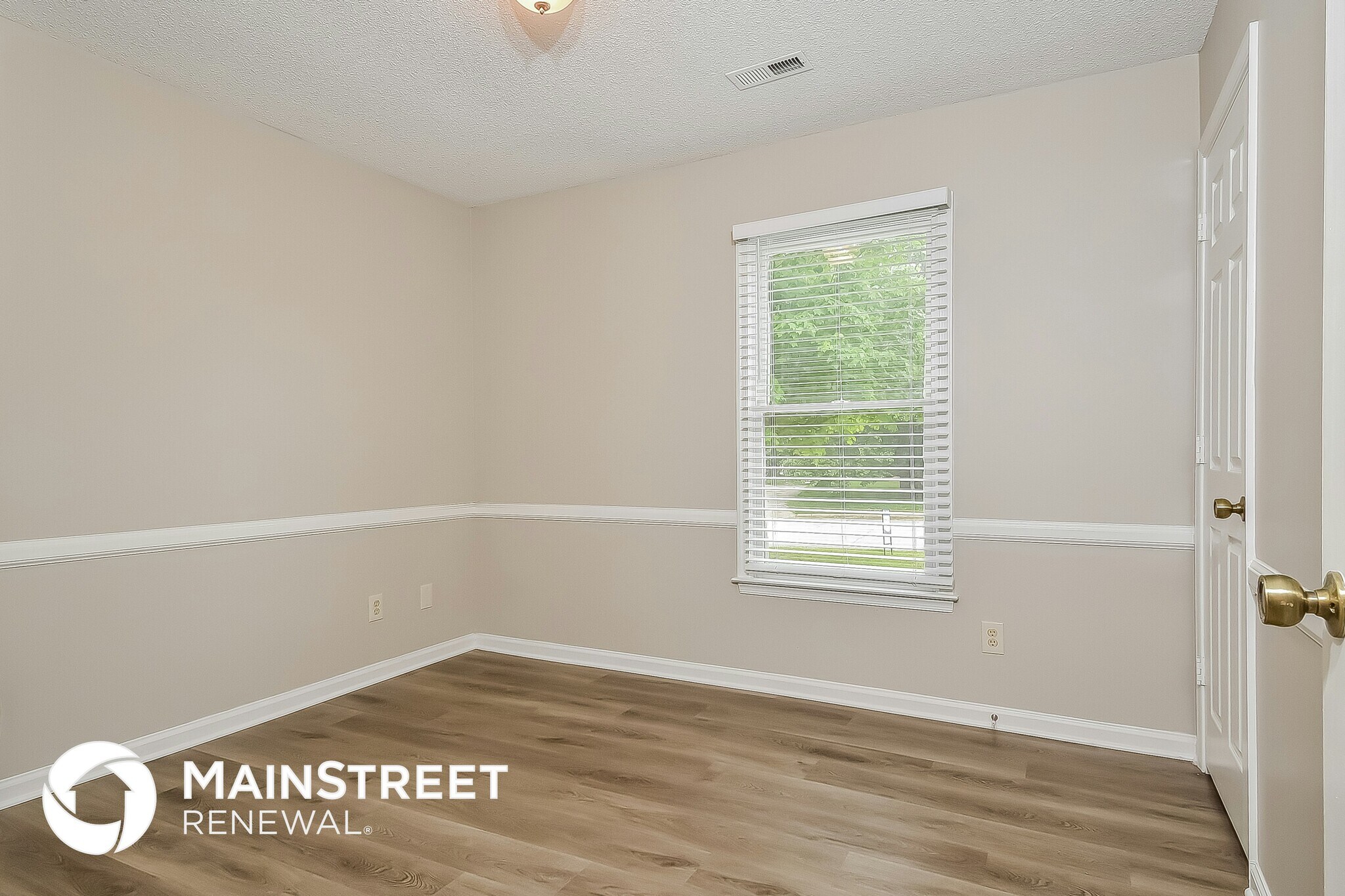 Building Photo - 4 Hickory Knoll Ct