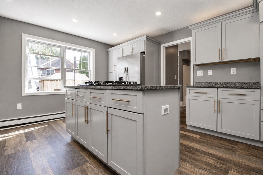 Building Photo - 126 Sears Island Dr