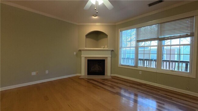 Building Photo - 2398 Meadow Falls Ln