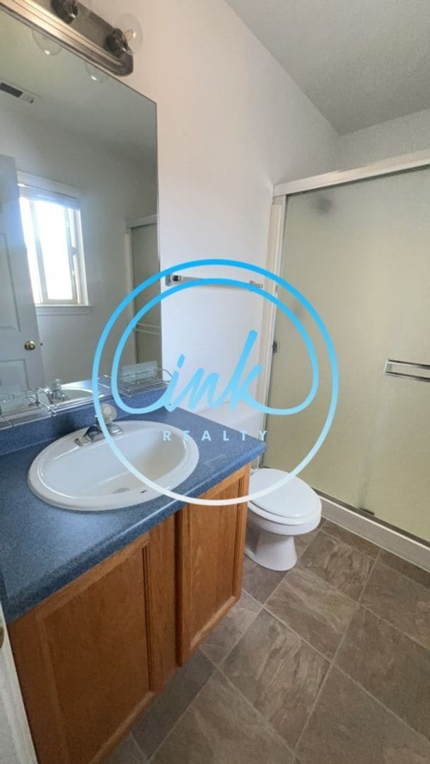 Building Photo - Single Family Home for Rent in Carson City...