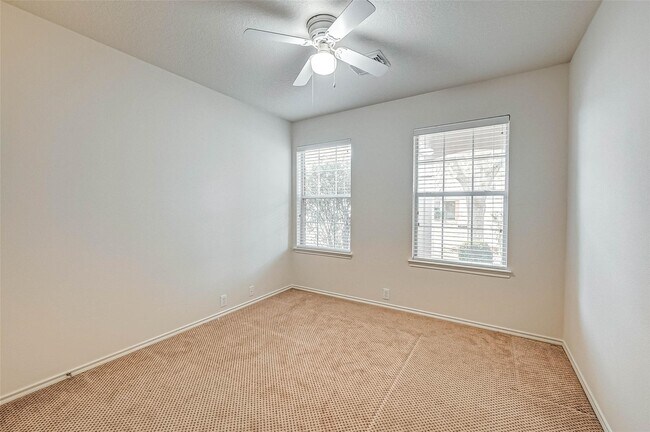 Building Photo - 10607 Sugar Trace Dr