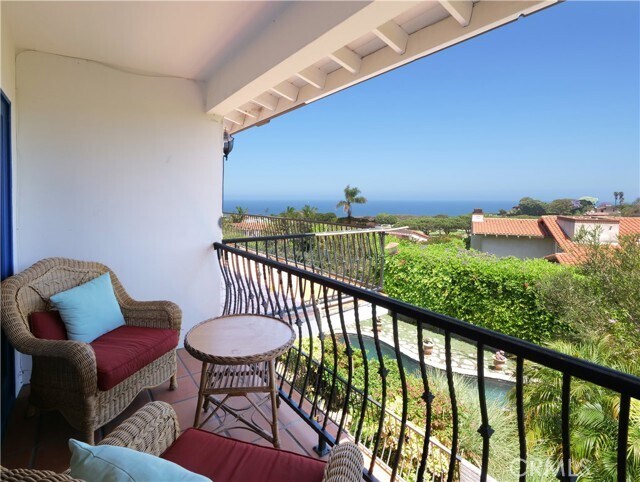 Building Photo - 345 Palos Verdes Dr W