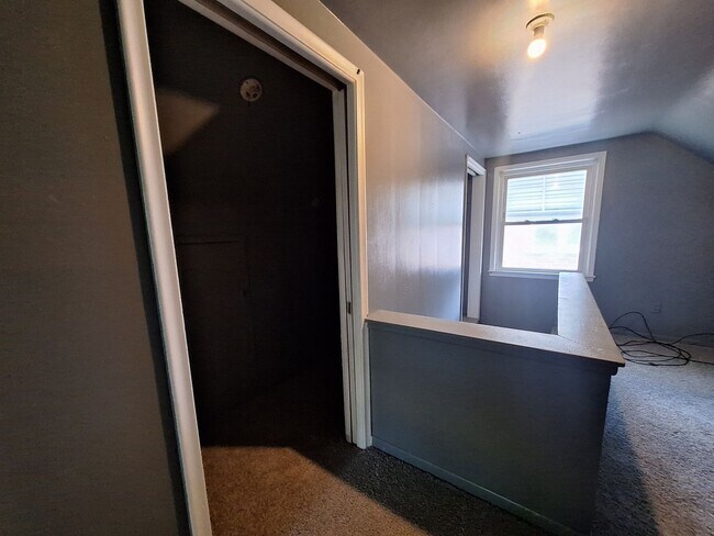 Building Photo - 6338 Lodewyck St