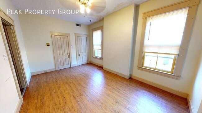 Building Photo - 30 E Hollister St