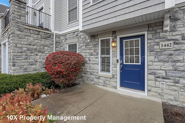 Building Photo - 1442 Bloomington Blvd