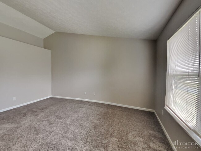 Building Photo - 1607 Blankenship Dr