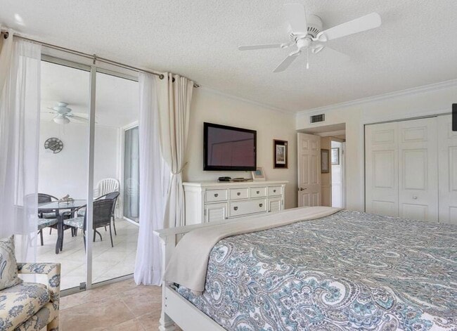 Building Photo - 353 S US Hwy 1