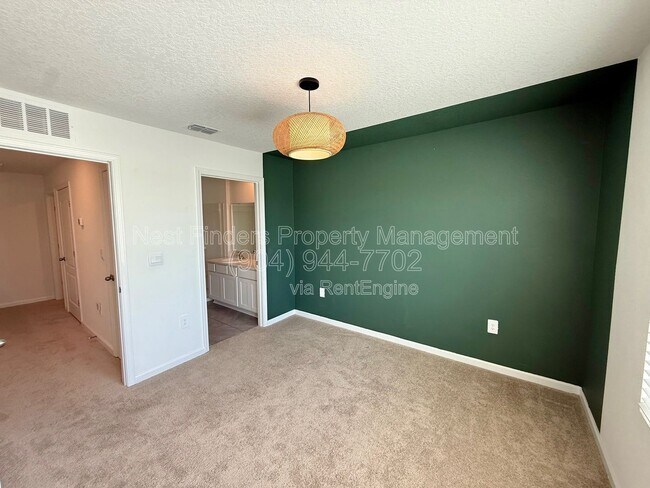 Building Photo - 56 Sage Br St