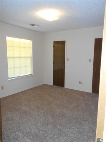 Building Photo - 107 Bluebonnet Trail