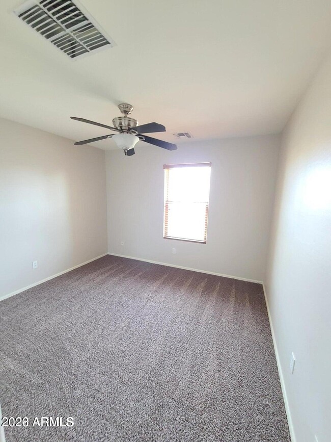 Building Photo - 3909 E Melrose St