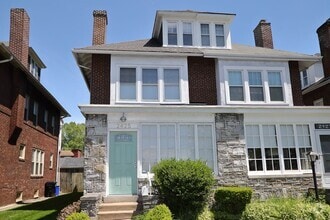 Building Photo - Adorable 5 Bed Single Family Home Near Uptown