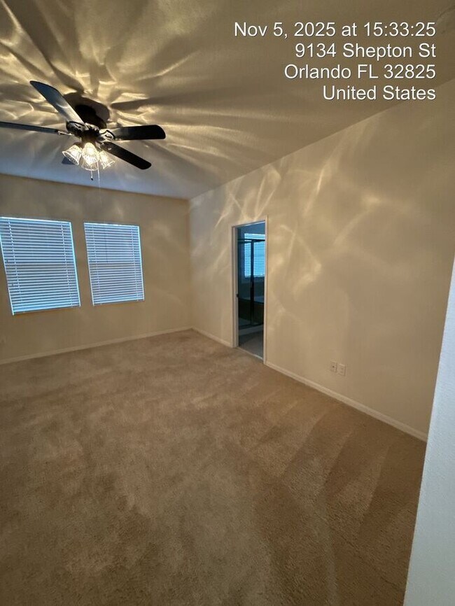 Building Photo - Beautiful Spacious 3 bed 2.5 bath Home in ...