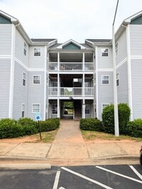 Building Photo - 2011 Wolfmill Dr