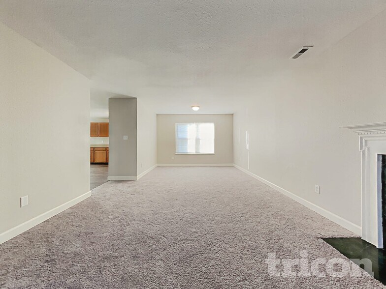 Building Photo - 11157 Fall Dr