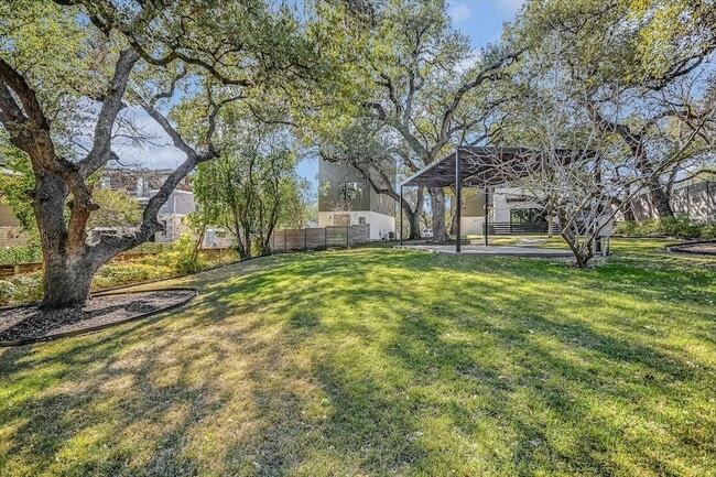 Building Photo - 410 W Alpine Rd