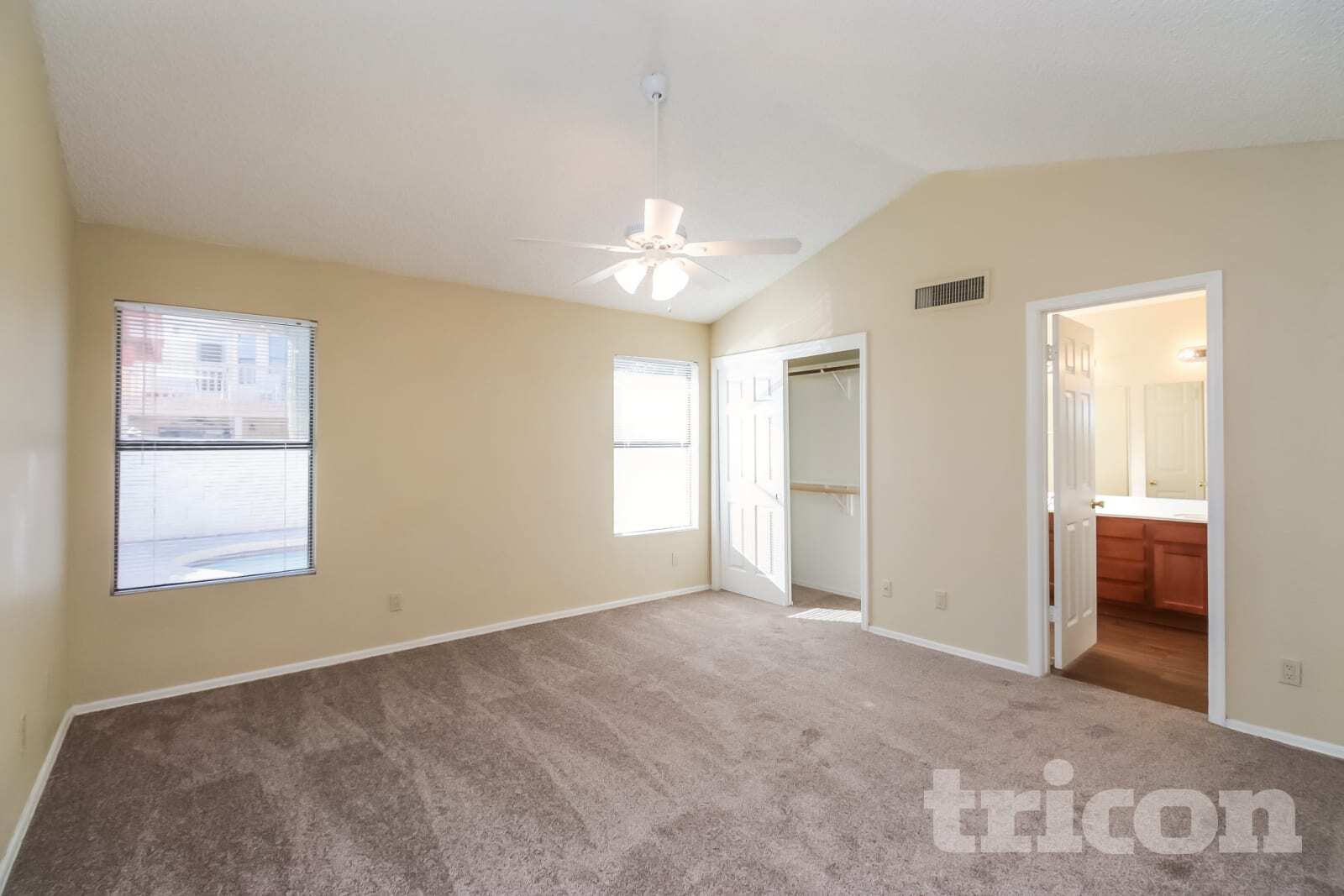 Building Photo - 7743 W Dreyfus Dr