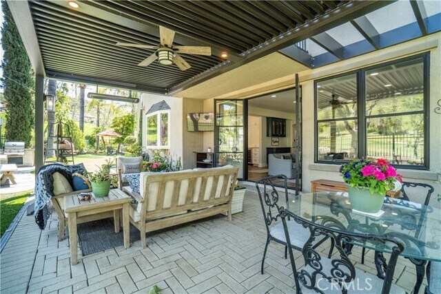 Building Photo - 11 Willowglade