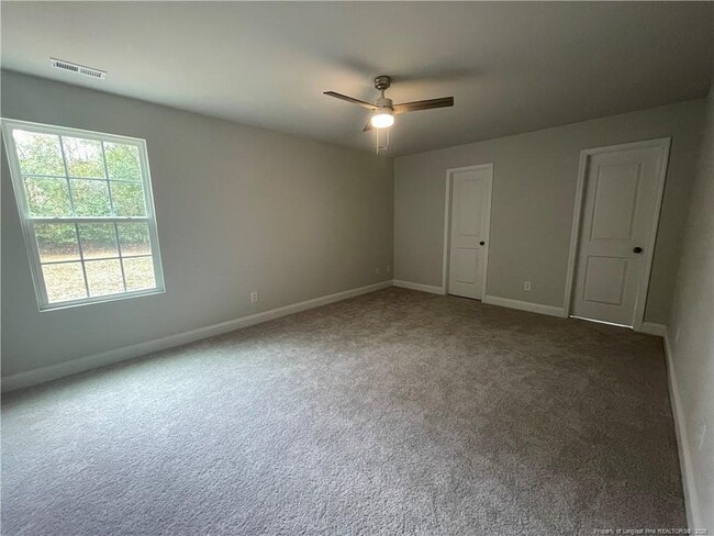 Building Photo - 116 Phillips St