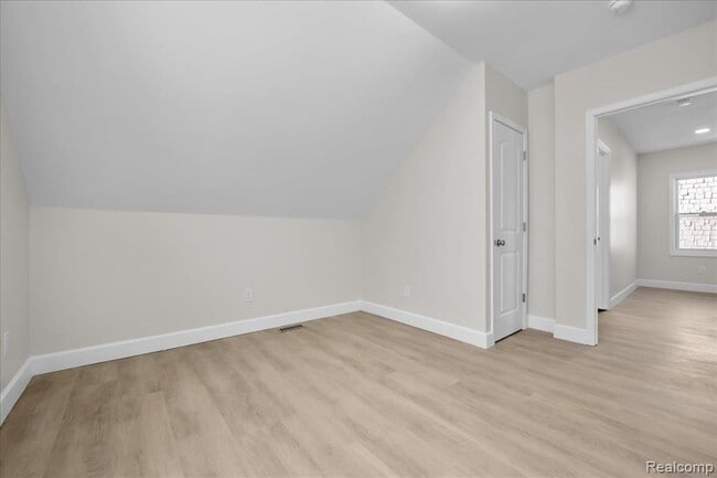 Building Photo - 16200 Parkside St