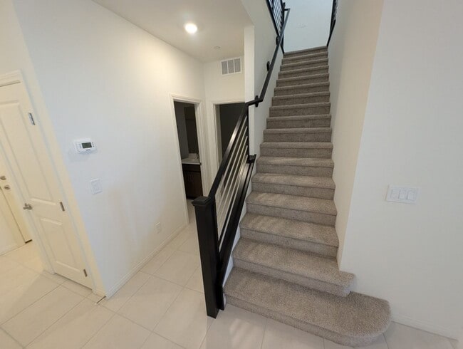 Building Photo - 544 Clover Bar Ln