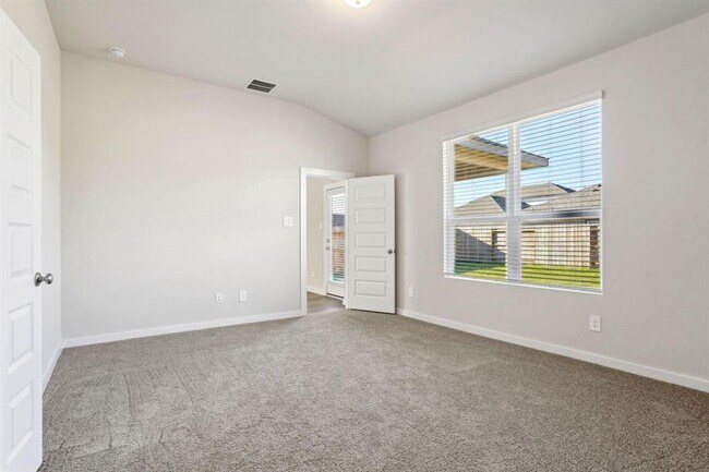 Building Photo - 14230 Rolling Pastures Dr