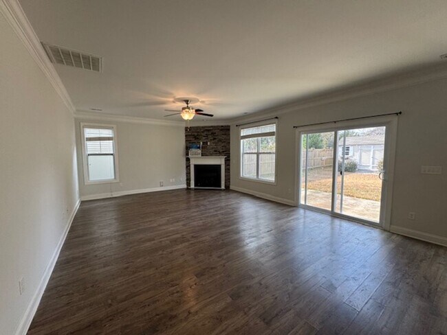 Building Photo - The Creek Of Willowwick