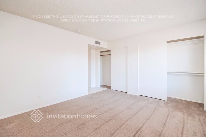 Building Photo - 3607 W Kings Ave