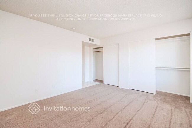 Building Photo - 3607 W Kings Ave