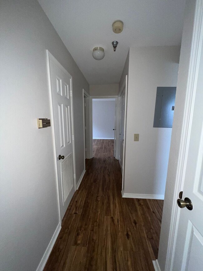 Building Photo - 428 Kays Ln
