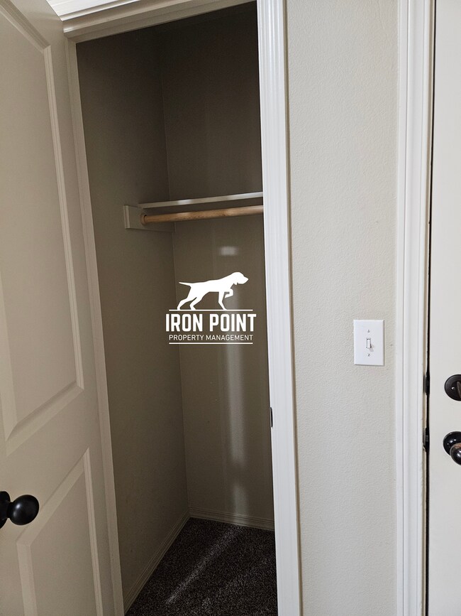 Building Photo - SC5700