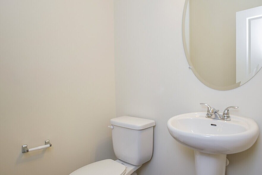 Building Photo - 289 Darbys Run Ct