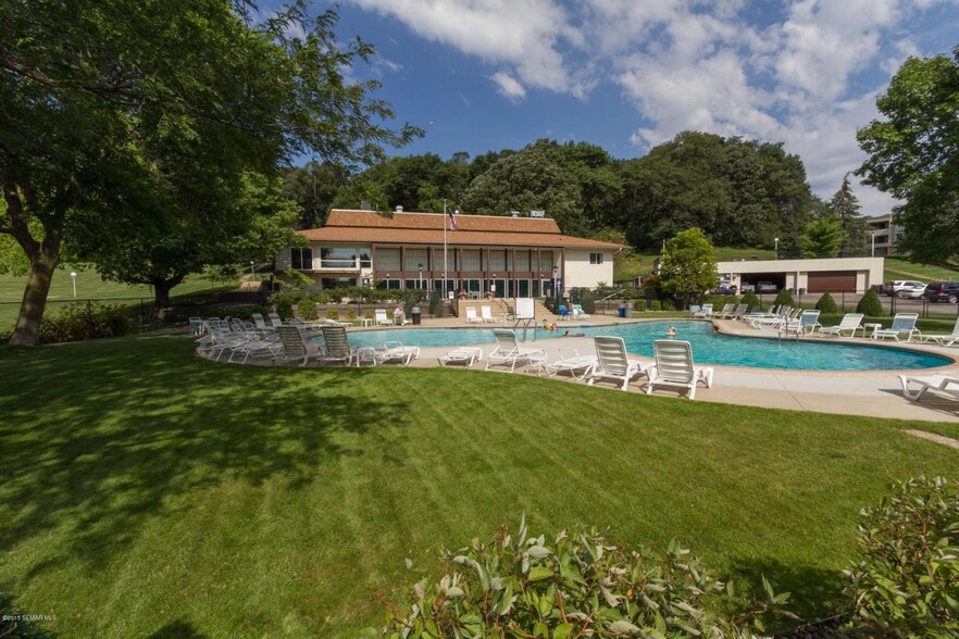 Yet another outdoor pool area picture - 1923 Viking Dr NW