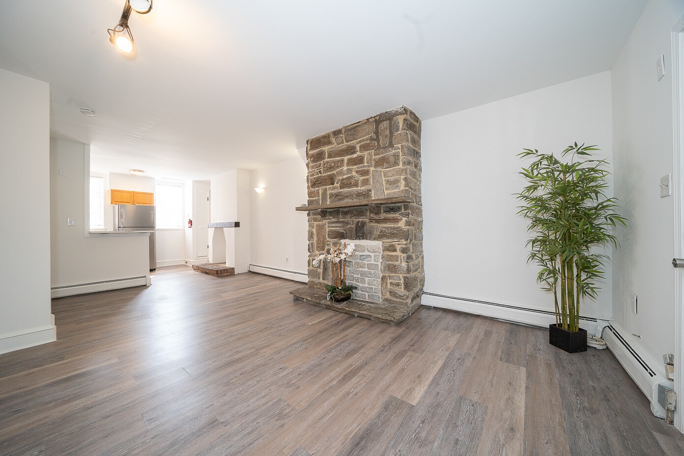 Building Photo - 2307 Fairmount Ave