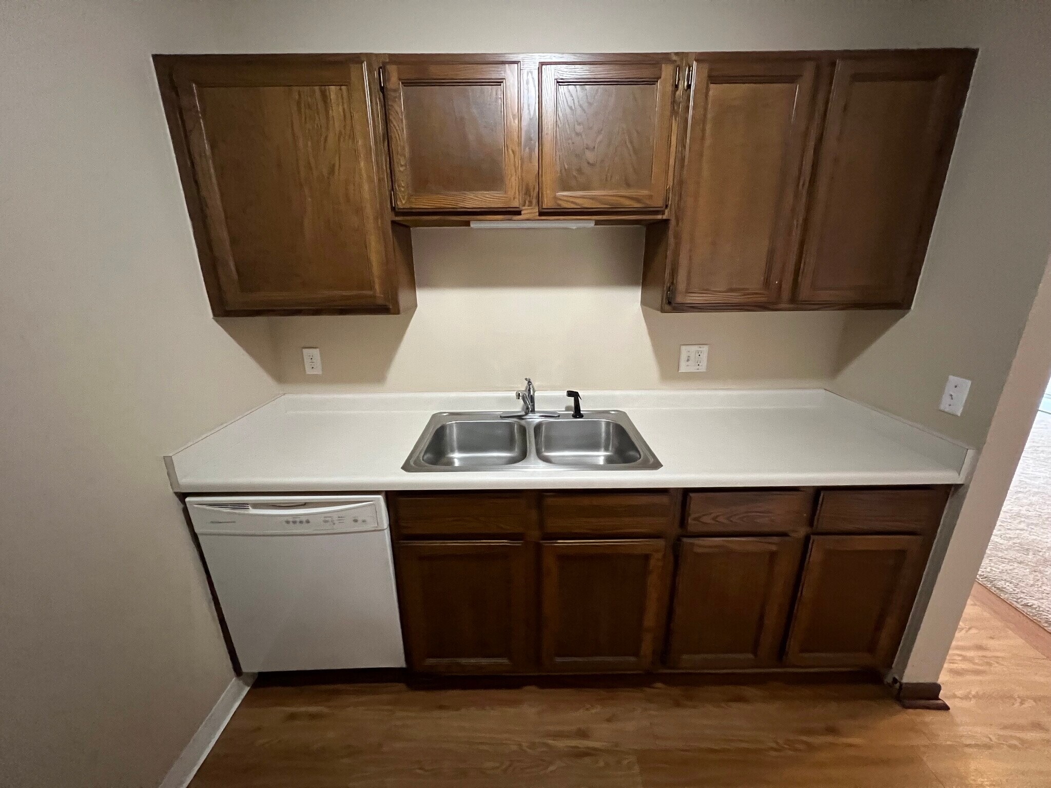 Building Photo - 2120 Valleyhigh Dr NW