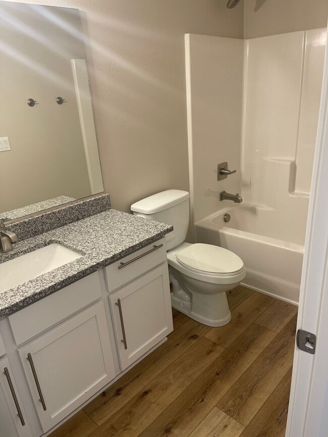 Building Photo - Manchester Townhome Rentals