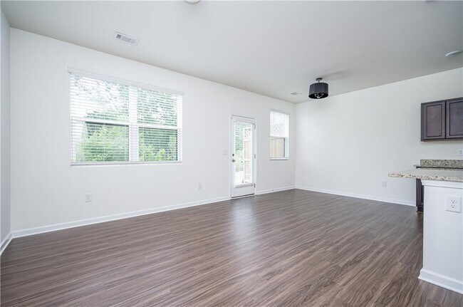 Building Photo - 6390 Mountain Home Way