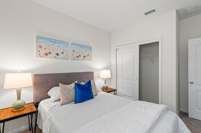Building Photo - 85 Las Casitas Blvd