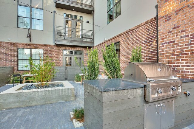 Building Photo - 255 E Boyd Dr