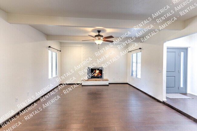Building Photo - 7632 E Sabino Vista Dr