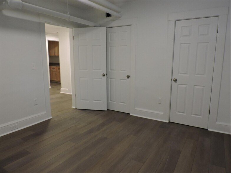 Building Photo - 8 Prescott St