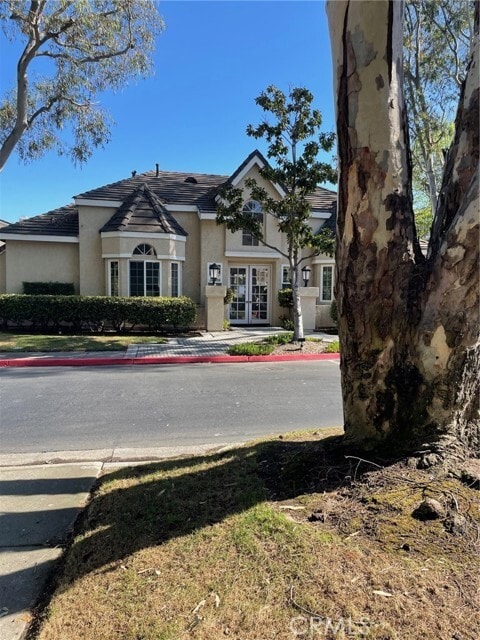 Building Photo - 2300 Maple Ave